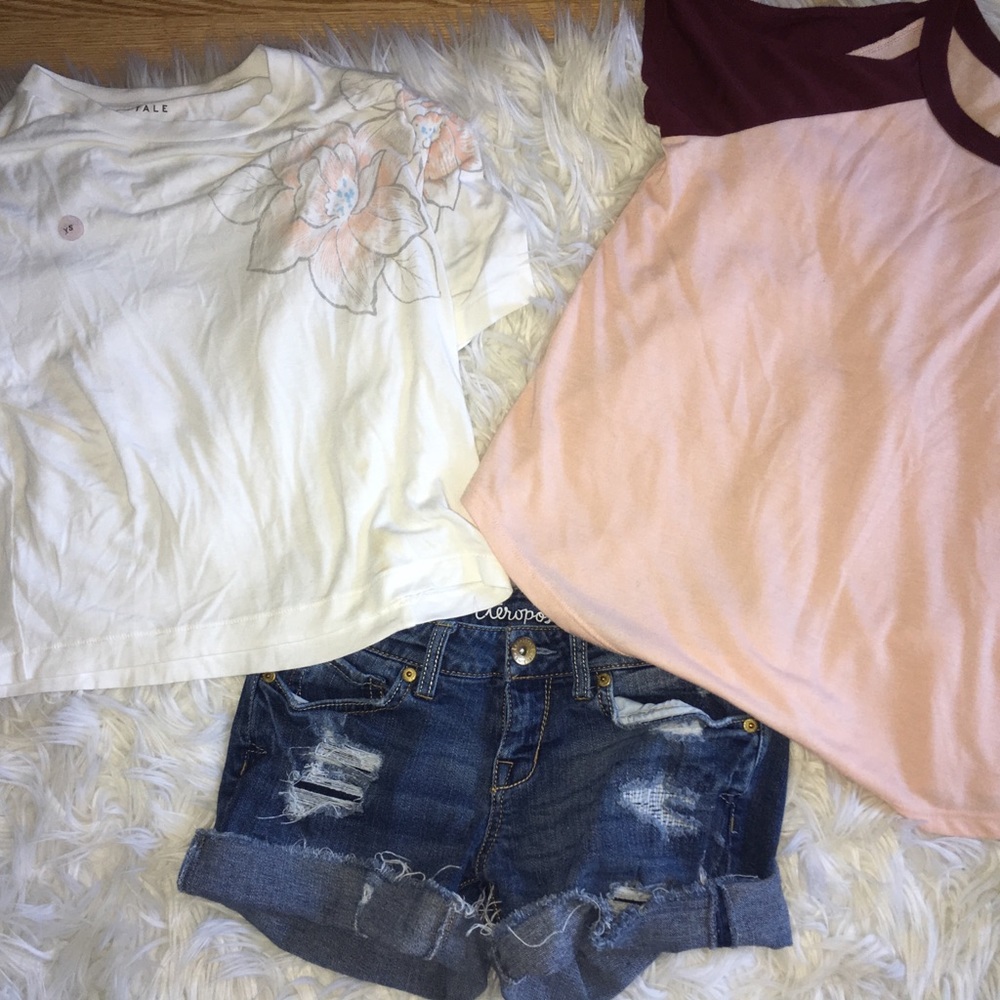 AEROPOSTEL BUNDLE!! 2 SHIRTS AND a pair of SHORT